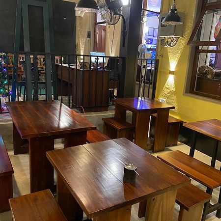 Settle Inn Tourist Lodge Канді Екстер'єр фото
